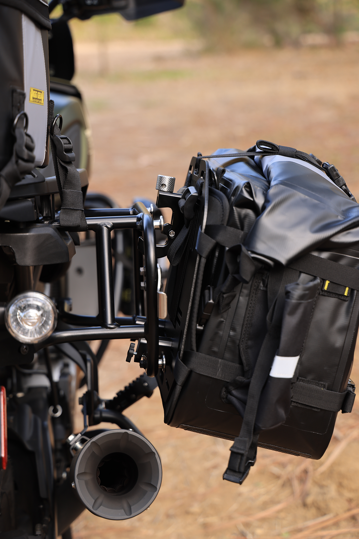 Nelson Rigg Trails End Adventure Saddlebags 25L - Black