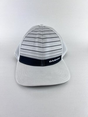 Oakley Silicon Bark Trucker 4.0 Hat - Grey/White
