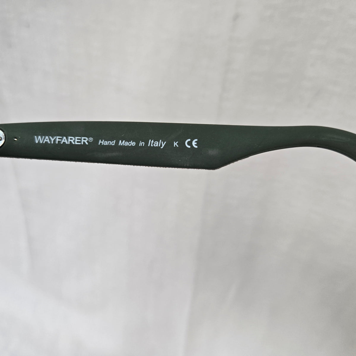 Ray Ban Original Wayfarer Sunglasses RB2140 60628550 - Open Box