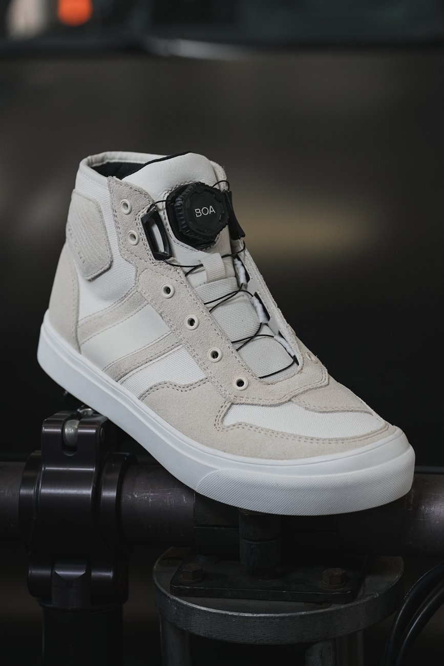 Icon Dog Days Boots - White