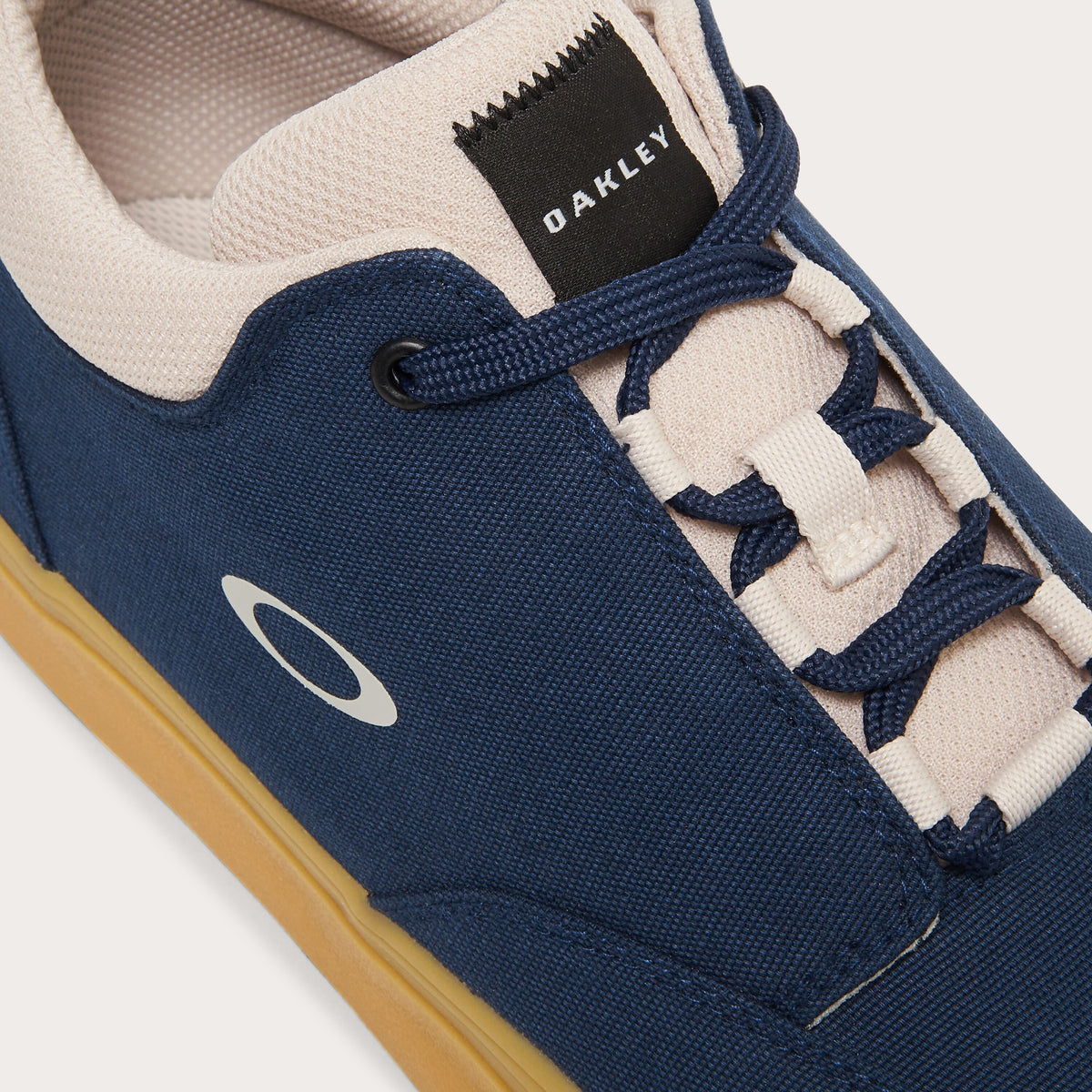 Oakley Banks Low Canvas Shoes