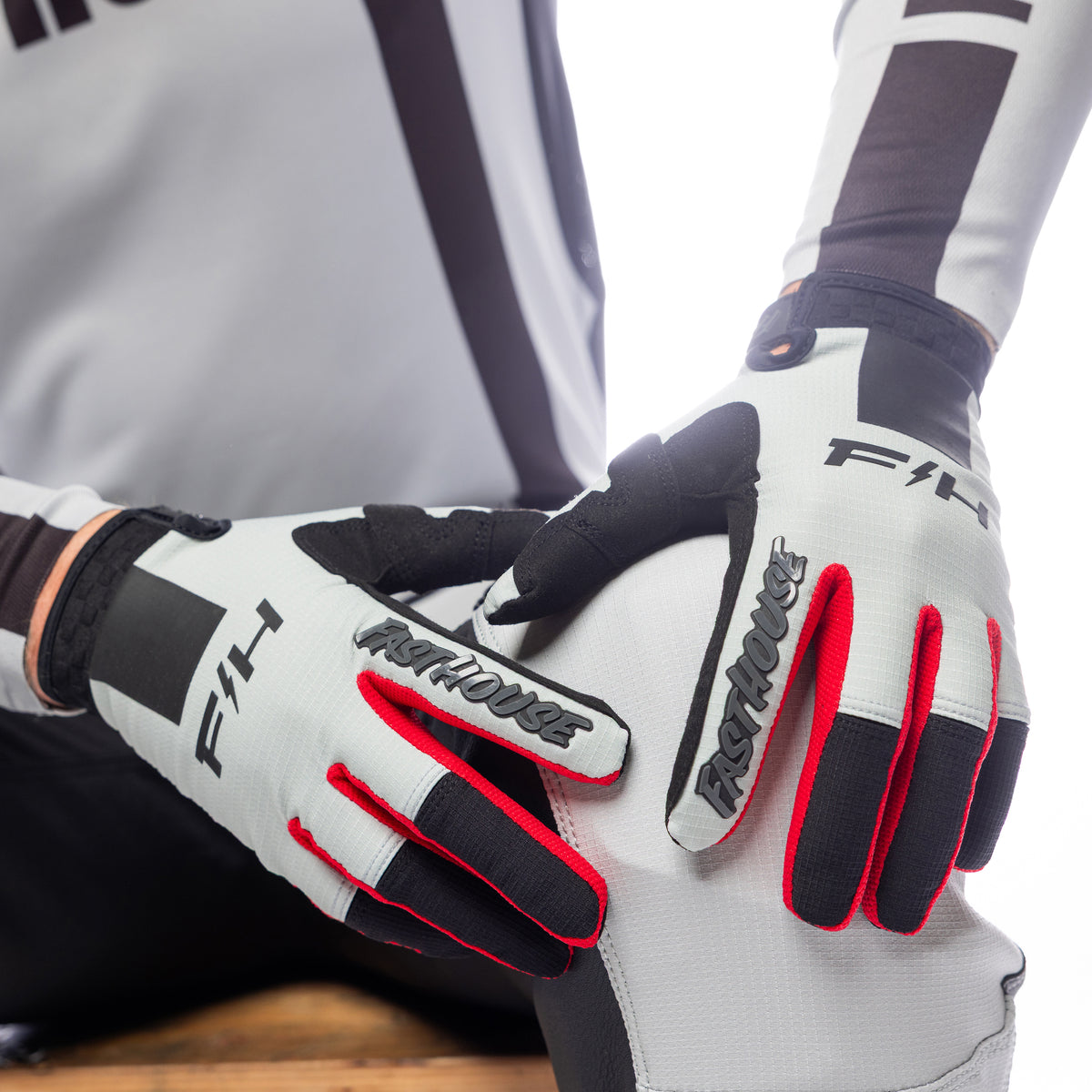 Fasthouse Elrod Storm Glove - Fog/Black