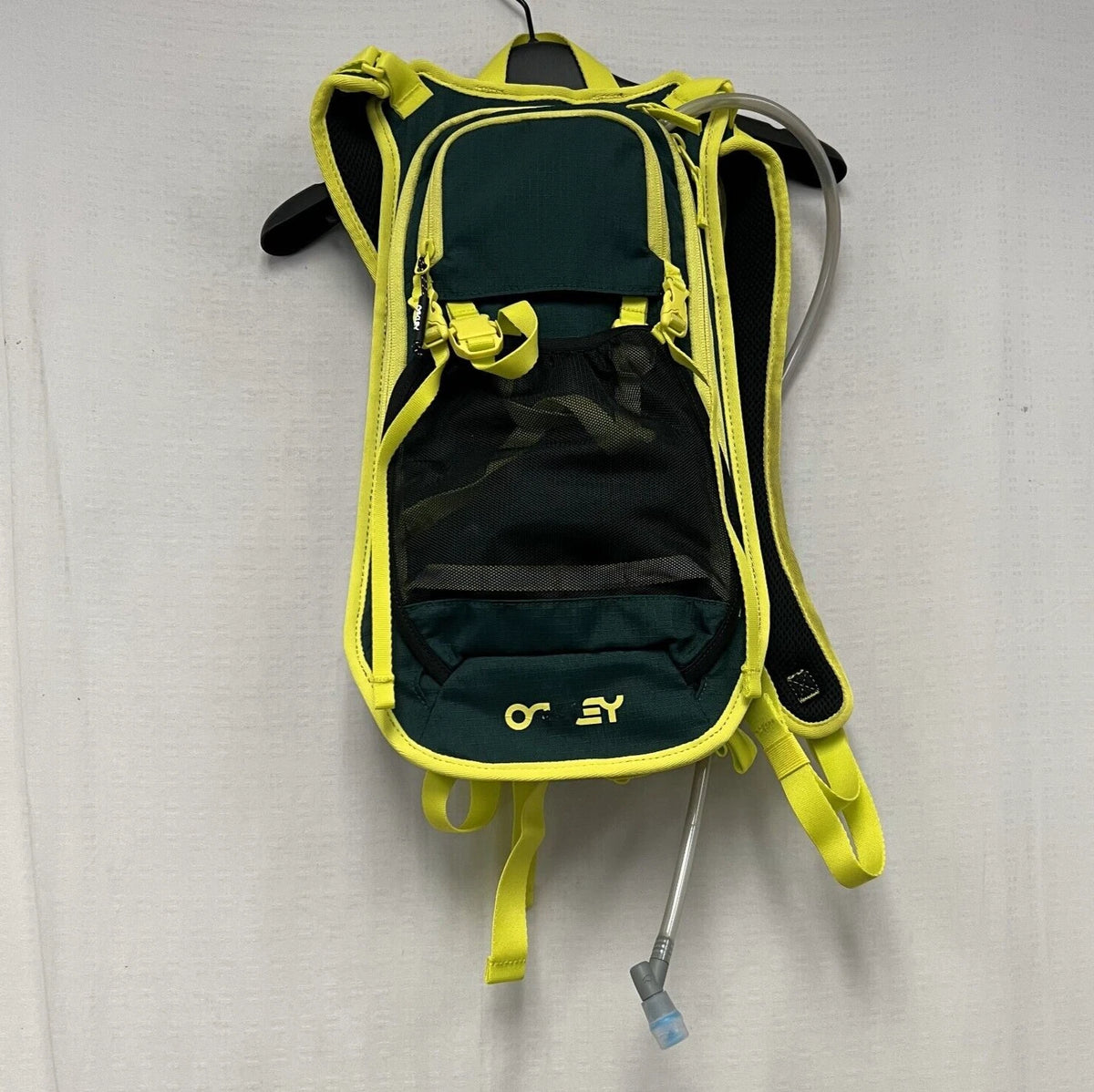Oakley Switchback Hydration 4L Pack Backpack *DISPLAY*
