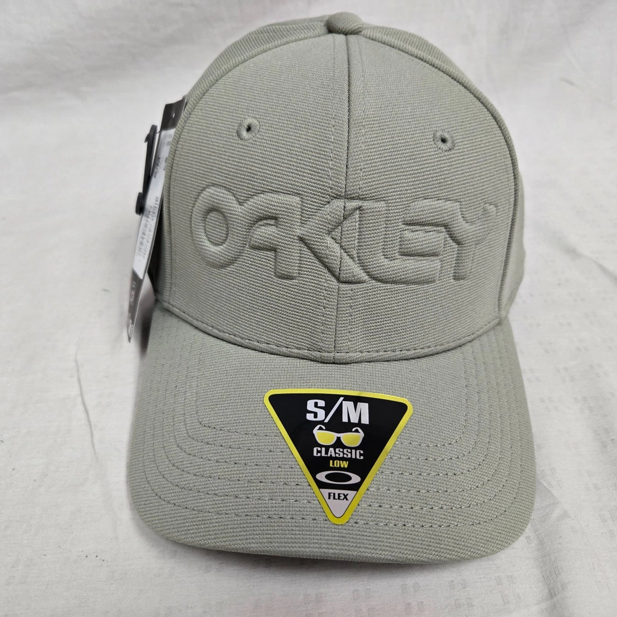 Oakley 6 Panel Stretch Embossed Hat