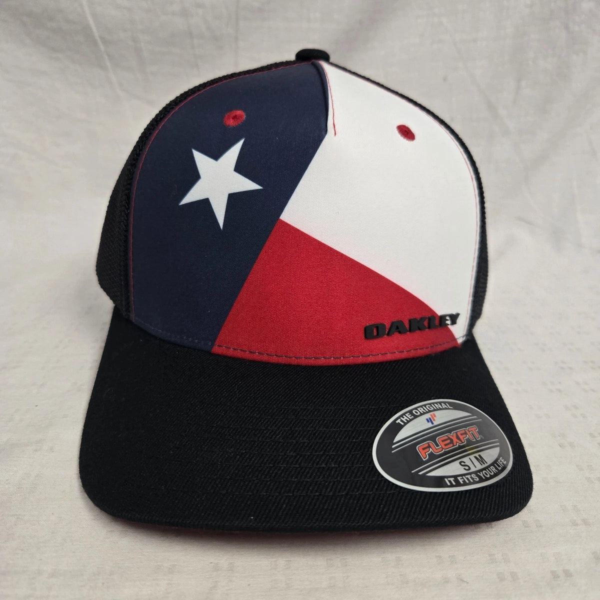 Oakley Indy Passport Trucker Hat *DISPLAY*