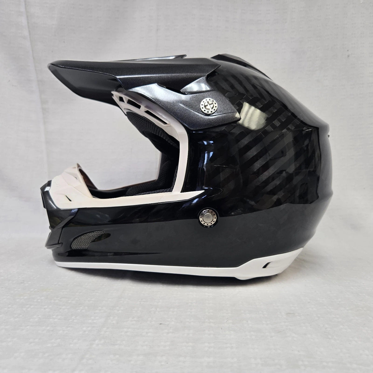 Troy Lee Designs SE3 Carbon Helmet w/ MIPS *BLEM*