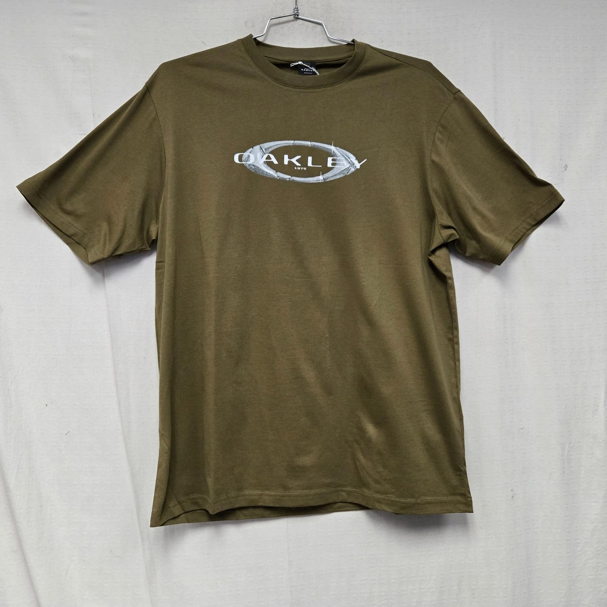Oakley Segmented Chrome Tee - Army Green