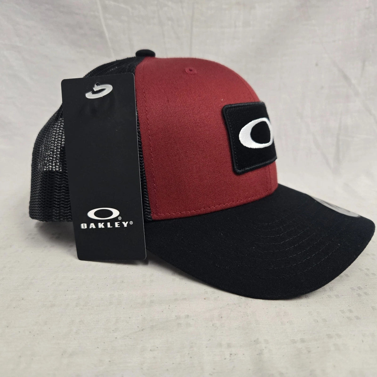 Oakley O Original Patch Trucker Hat - Iron Red/Blackout