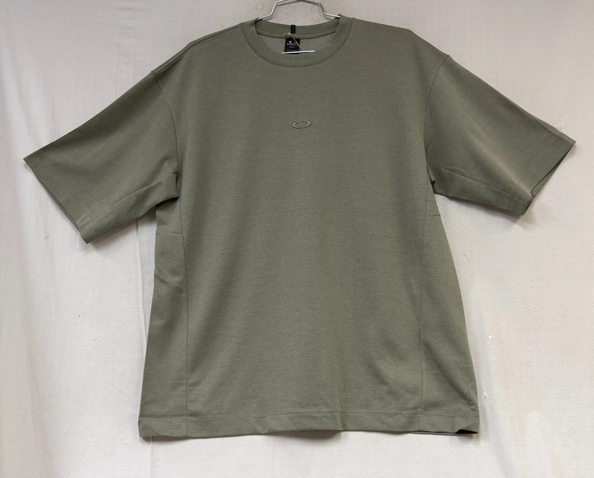 Oakley Driven Short Sleeve Tee