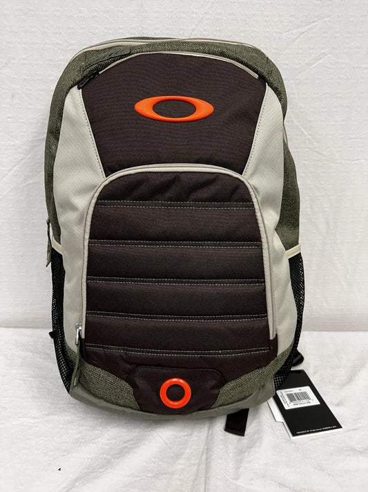 Oakley 4 On The Floor Backpack CLOSEOUT