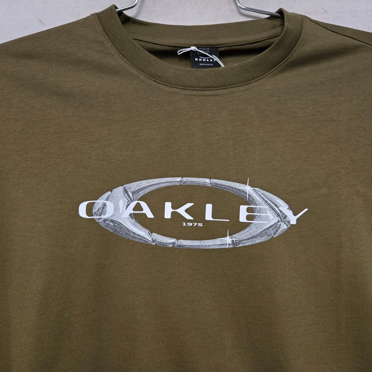 Oakley Segmented Chrome Tee