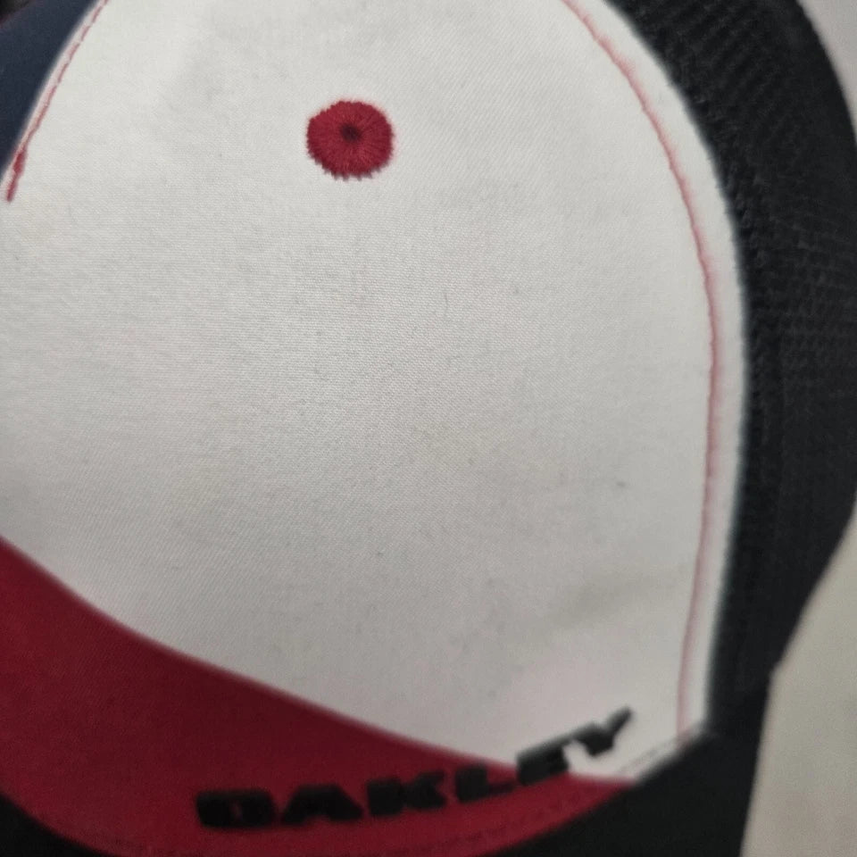Oakley Indy Passport Trucker  Hat *DISPLAY*