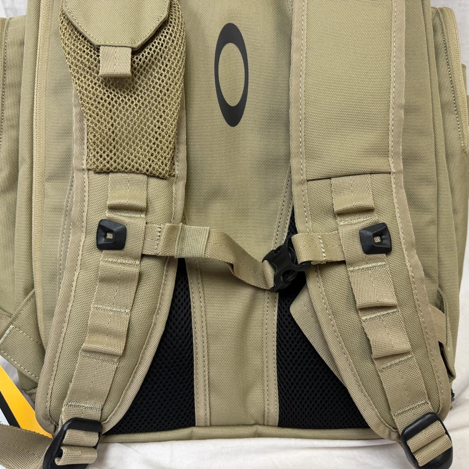 Oakley Urban Ruck Backpack