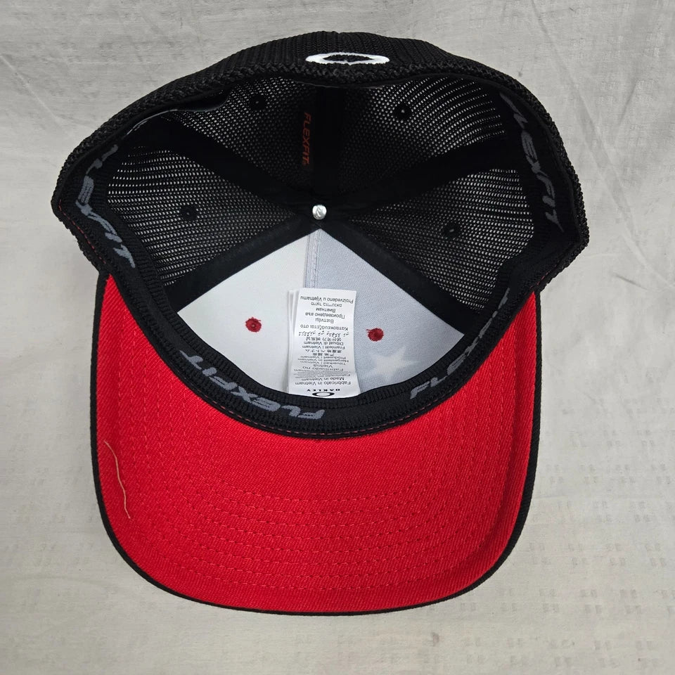 Oakley Indy Passport Trucker Hat *DISPLAY*