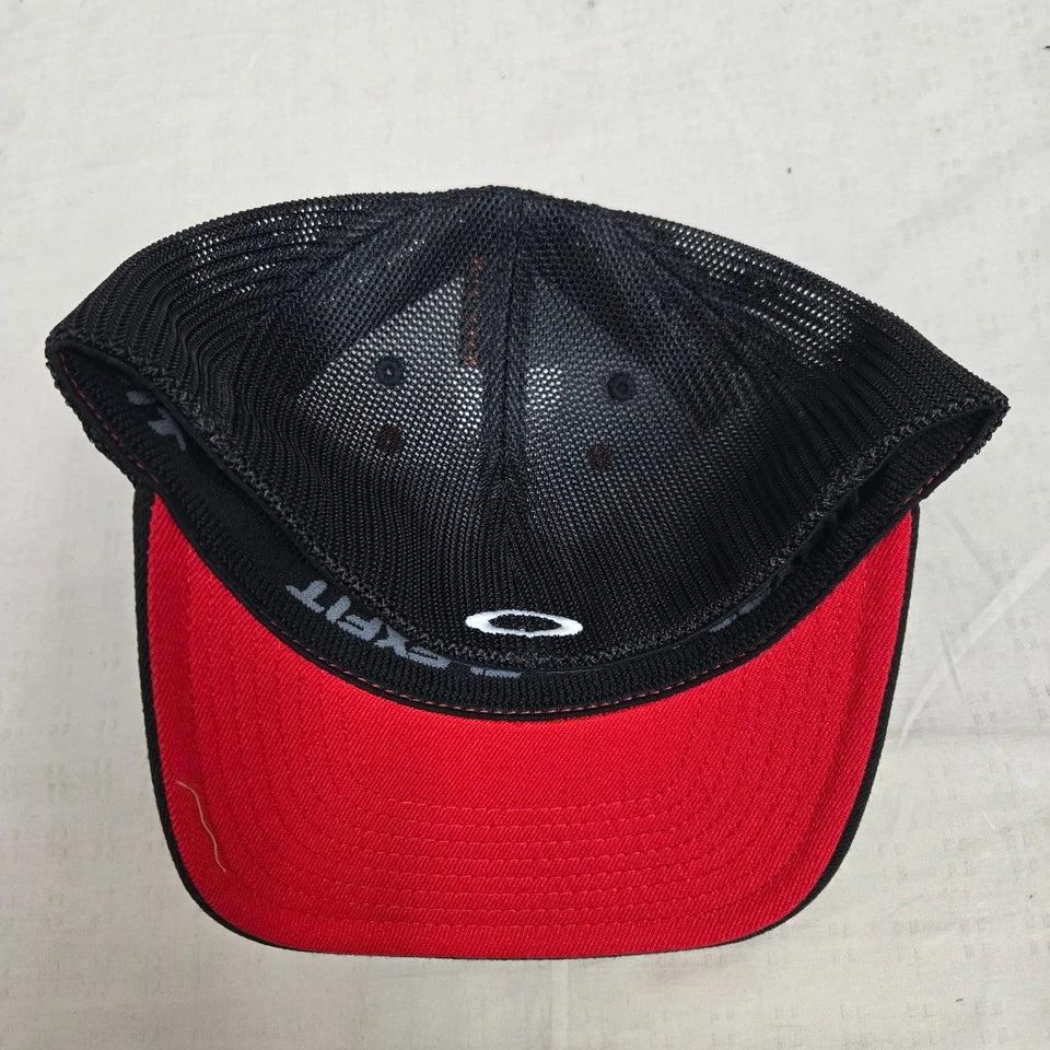 Oakley Indy Passport Trucker Hat *DISPLAY*