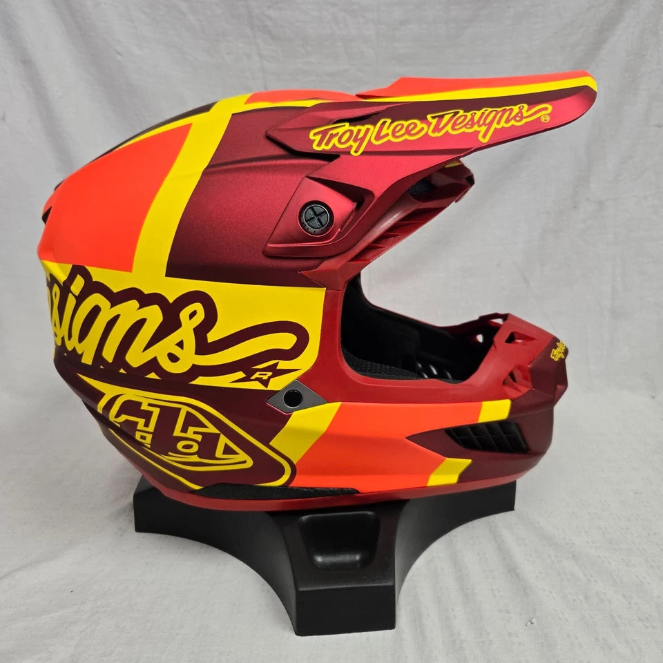 Troy Lee Designs SE5 Composite Helmet W/ MIPS *SAMPLE*