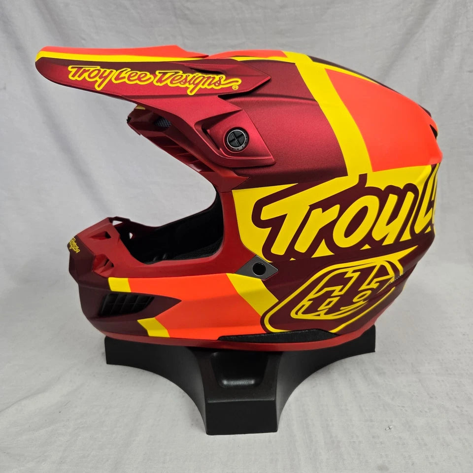Troy Lee Designs SE5 Composite Helmet W/ MIPS *SAMPLE*