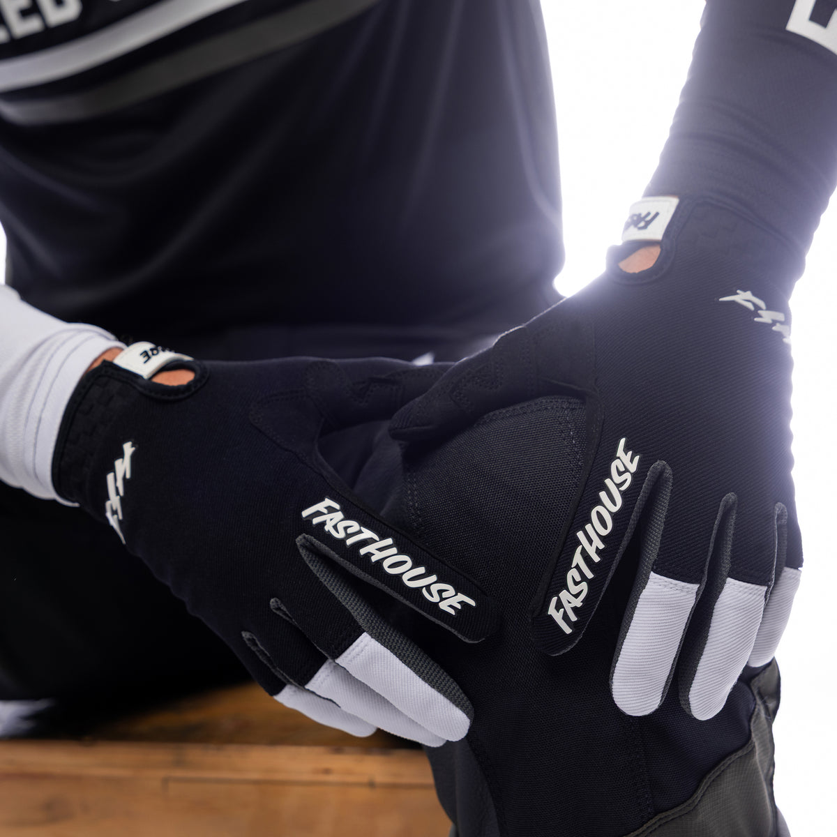 Fasthouse Speed Style Hudson Glove - Black/White