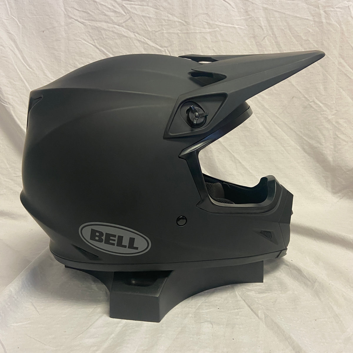 Bell MX-9 MIPS Helmet Matte Black X-Large (Open Box) Bell MX-9 MIPS Helmet Matte Black X-Large (Open Box)