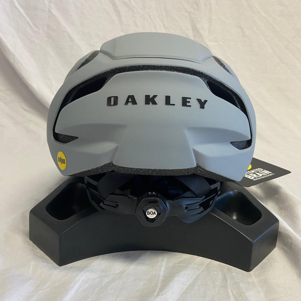Oakley Aro5 MIPS Speed Bike Helmet Fog Gray Medium - ExtremeSupply.com