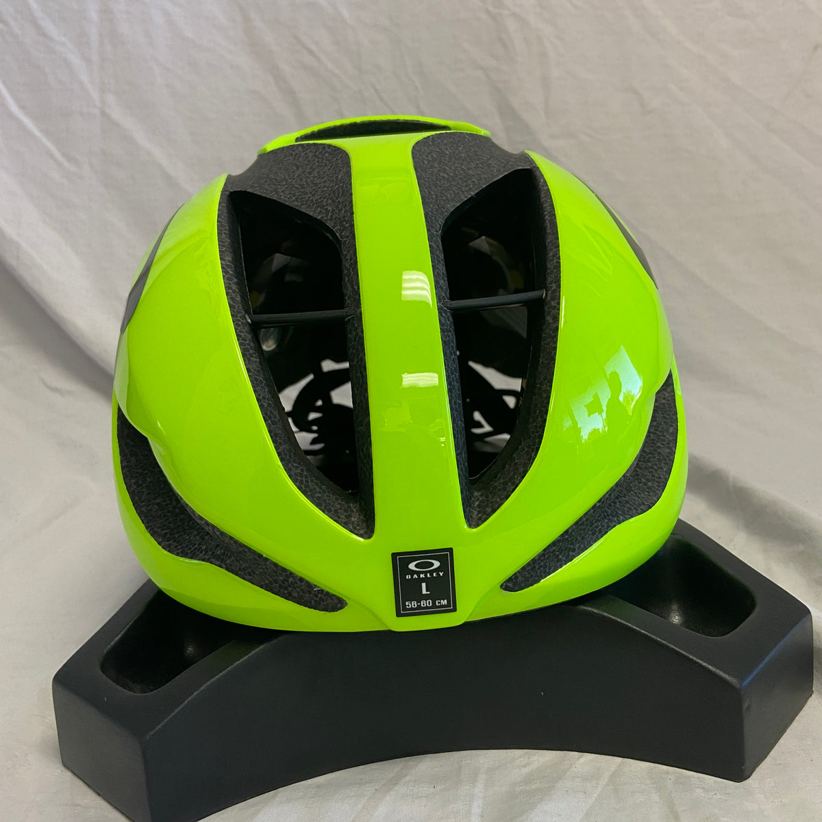 Oakley Aro5 MIPS Speed Bike Helmet Retina Burn Large - ExtremeSupply.com