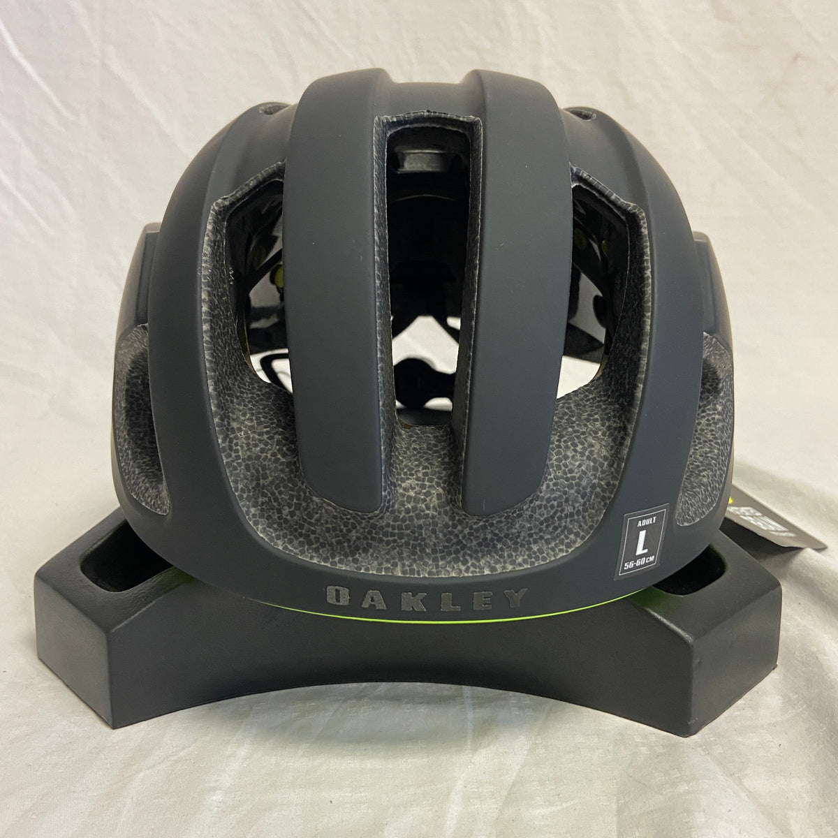 Oakley Aro 3 Cycling Helmet Black/Green Large *Open Box* - ExtremeSupply.com
