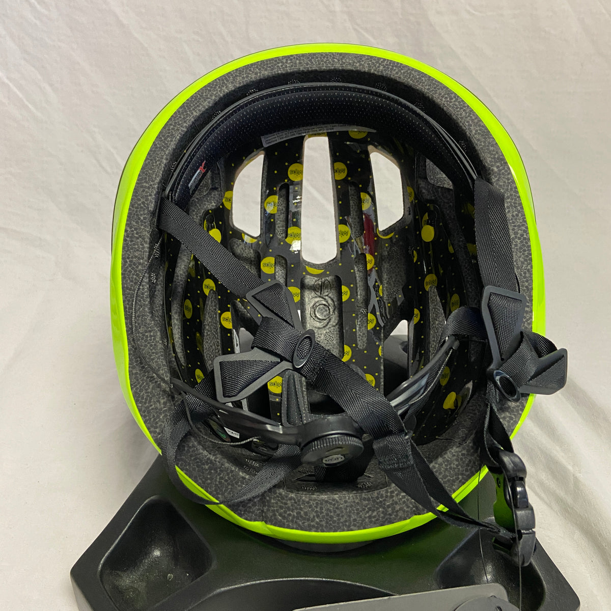 Oakley Aro 3 Cycling Helmet Black/Green Large *Open Box* - ExtremeSupply.com
